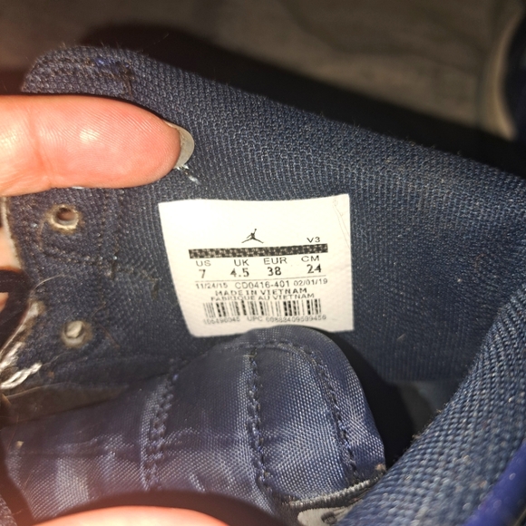 Jordan 1 - Picture 7 of 8